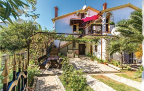 Pet Friendly Apartment In Medulin With Wifi
